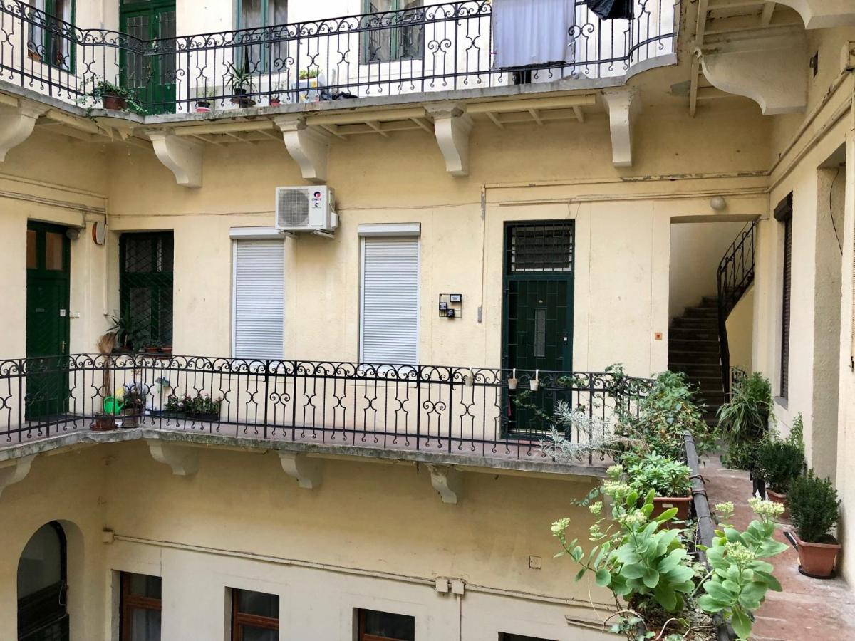 Buda Boutique Apartment Budapeste Exterior foto