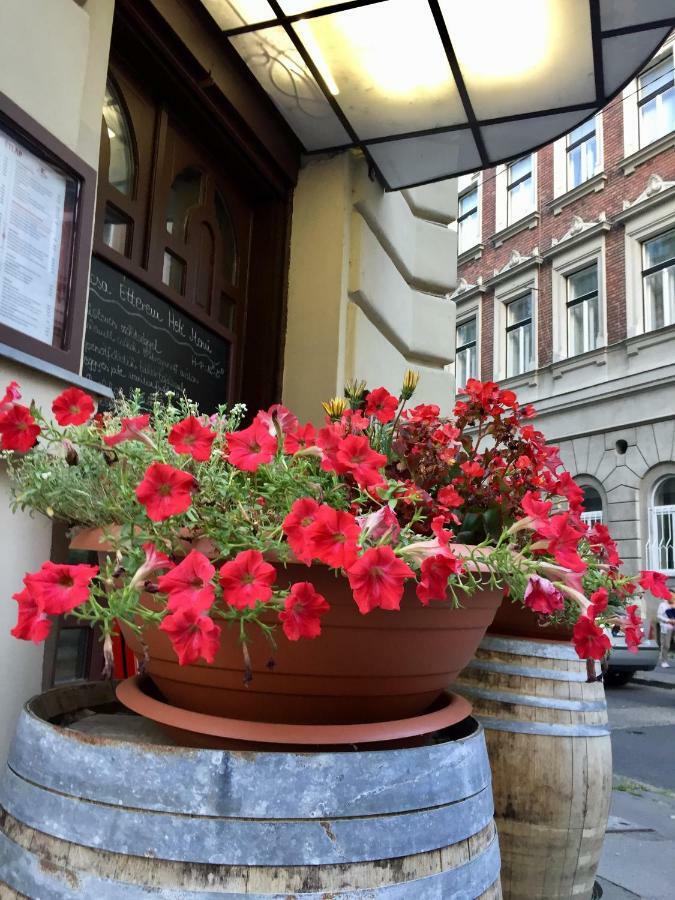 Buda Boutique Apartment Budapeste Exterior foto