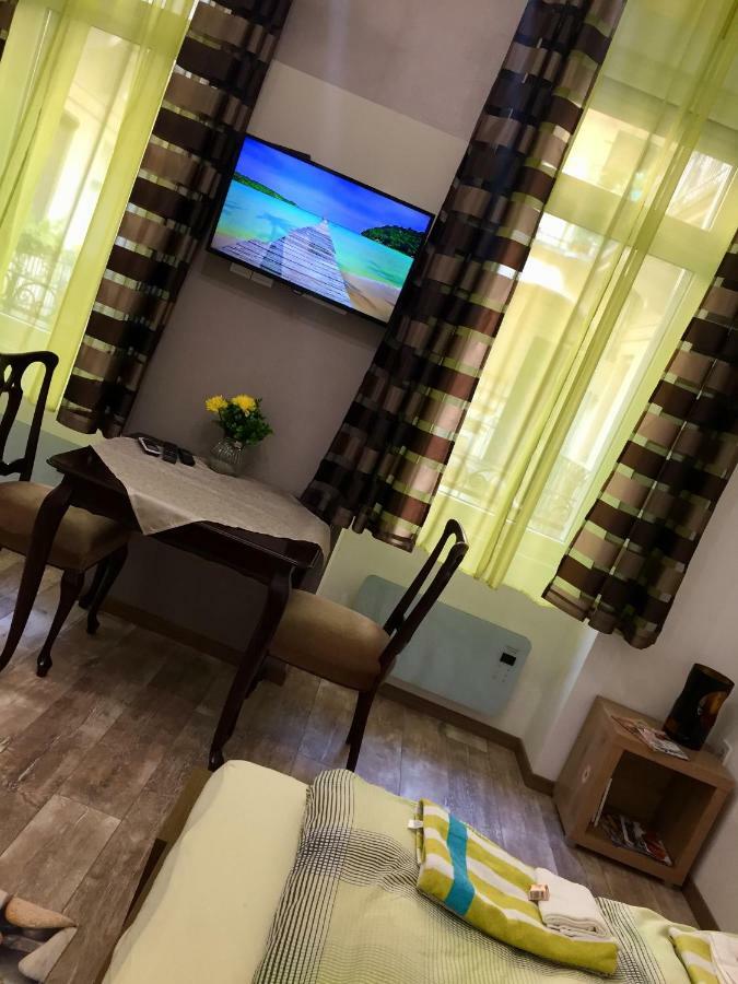 Buda Boutique Apartment Budapeste Exterior foto